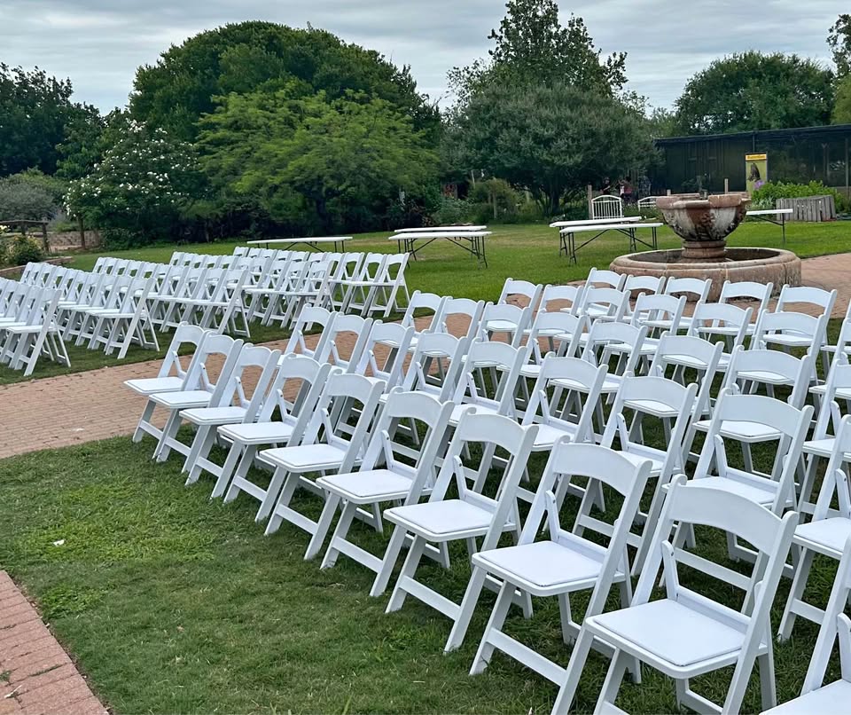 White Resin Folding Chair -- 1000 lb Capacity, Commercial Grade for Weddings & Events